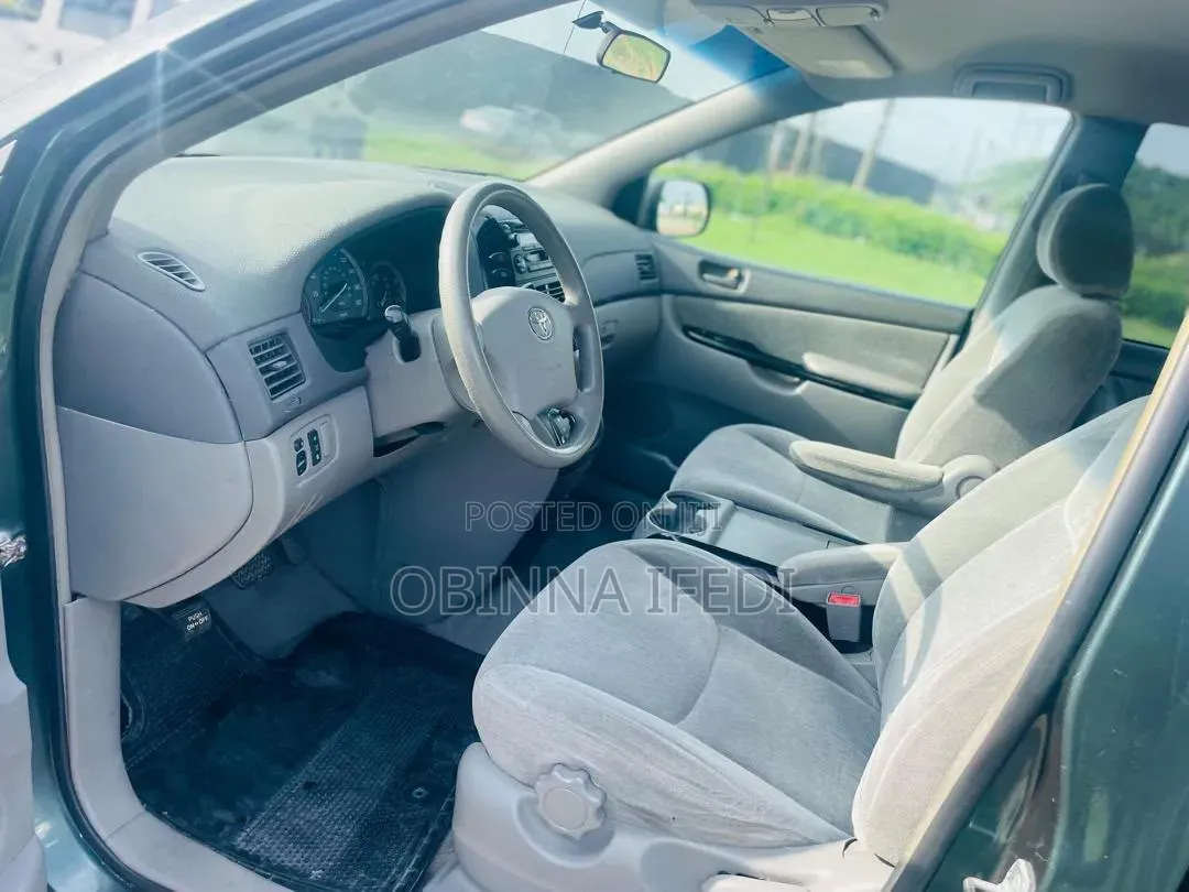 Toyota Sienna XLE 2005 Green