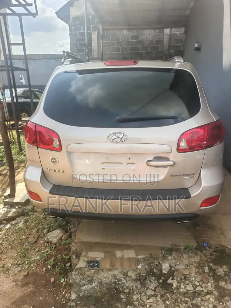 Hyundai Santa Fe 2008 Gold