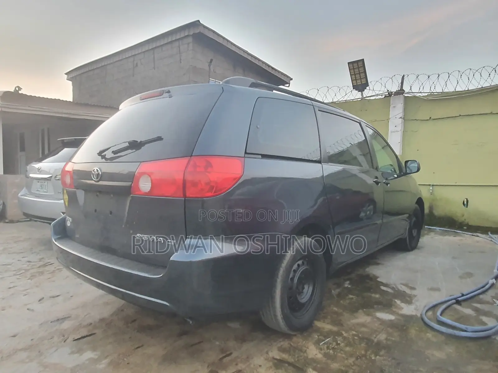 Toyota Sienna CE 2009 Blue