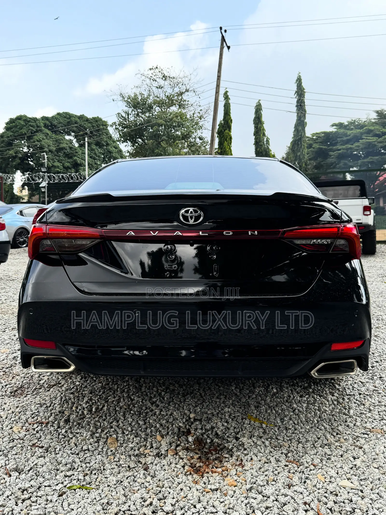 Toyota Avalon 2022 Black
