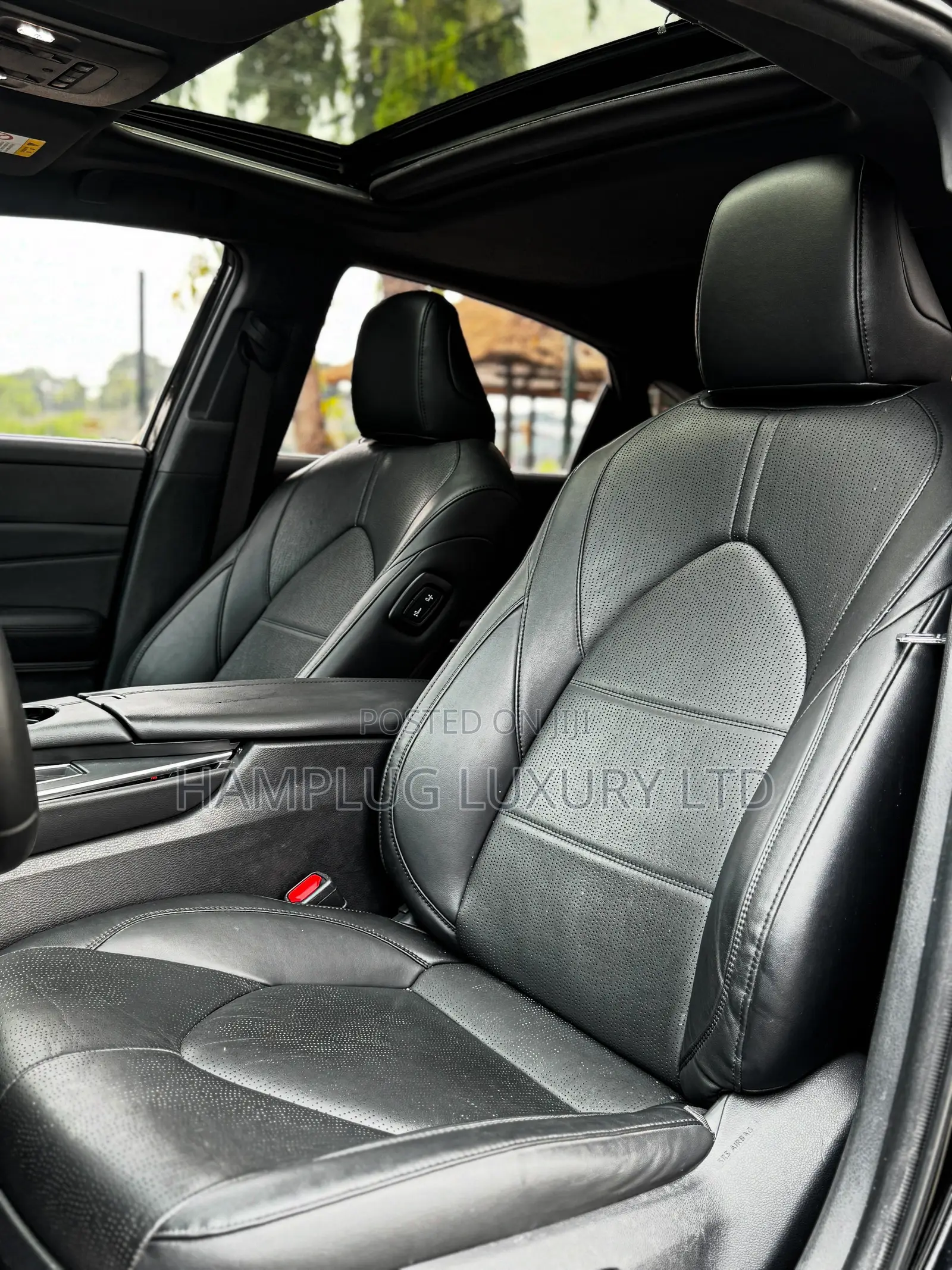 Toyota Avalon 2022 Black