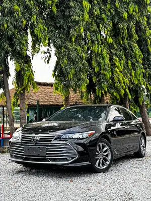 Toyota Avalon 2022 Black