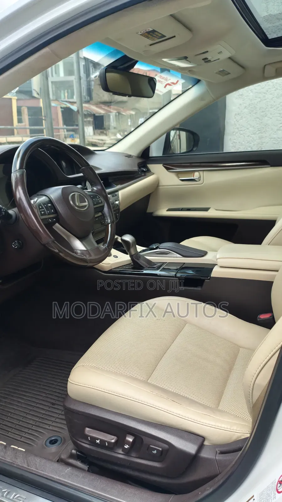 Lexus ES 350 FWD 2017 White