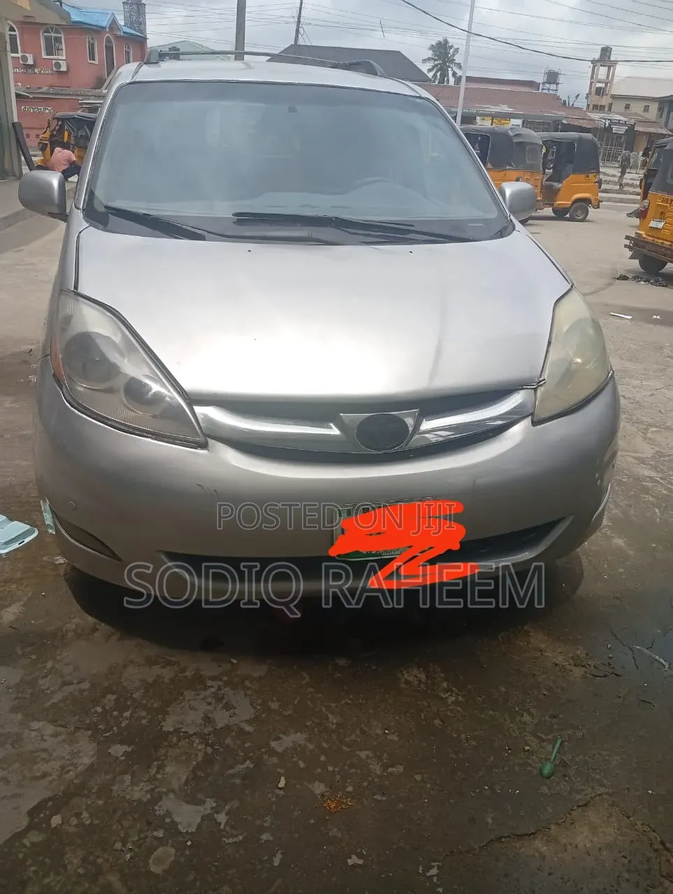 Toyota Sienna 2005 Silver