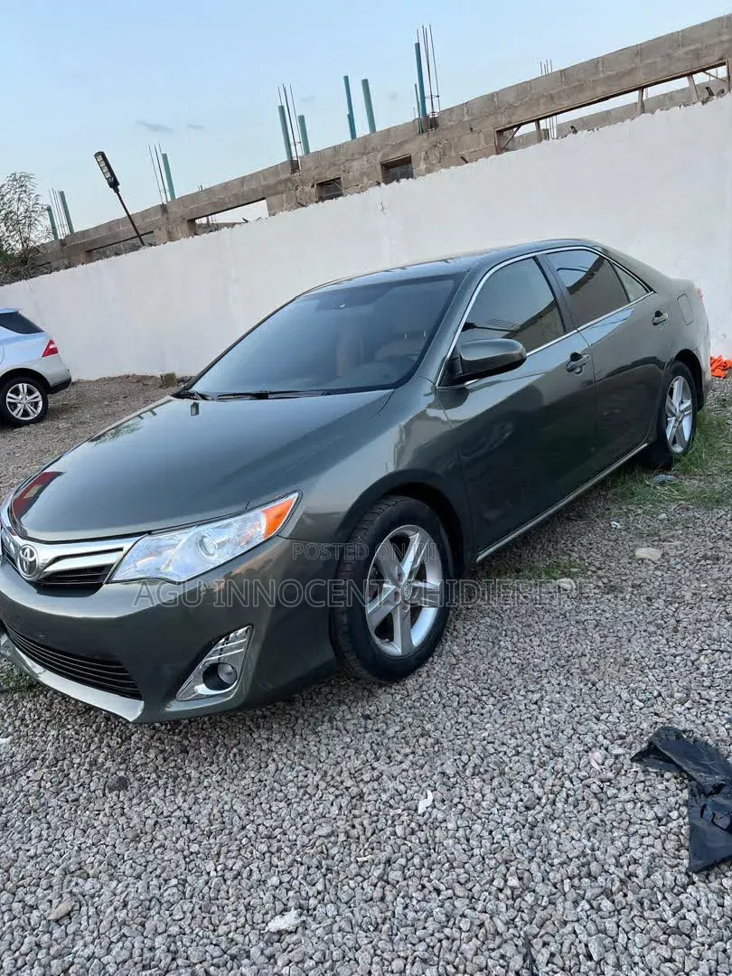 Toyota Camry 2013 Gray