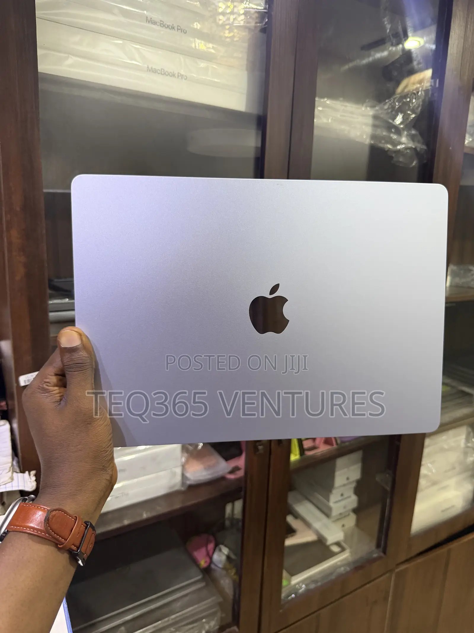 Laptop Apple MacBook Air 2025 M4 16GB Apple M5 SSD 256GB