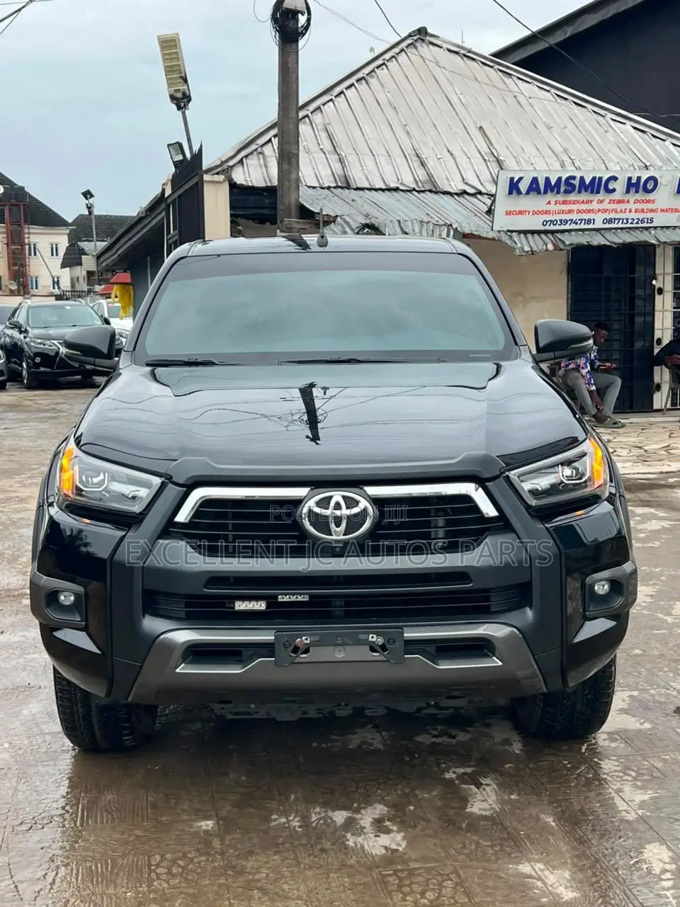 Toyota Hilux 2025 Black