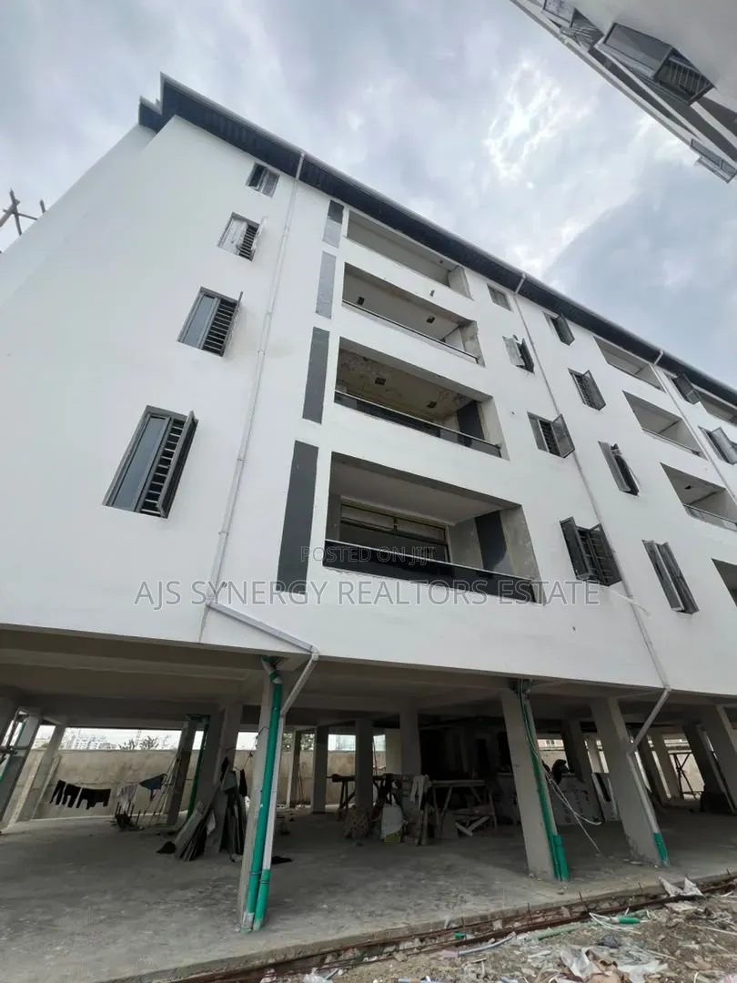 2,3 and 4bedrrooms Apartment in Ilasan for Sale
