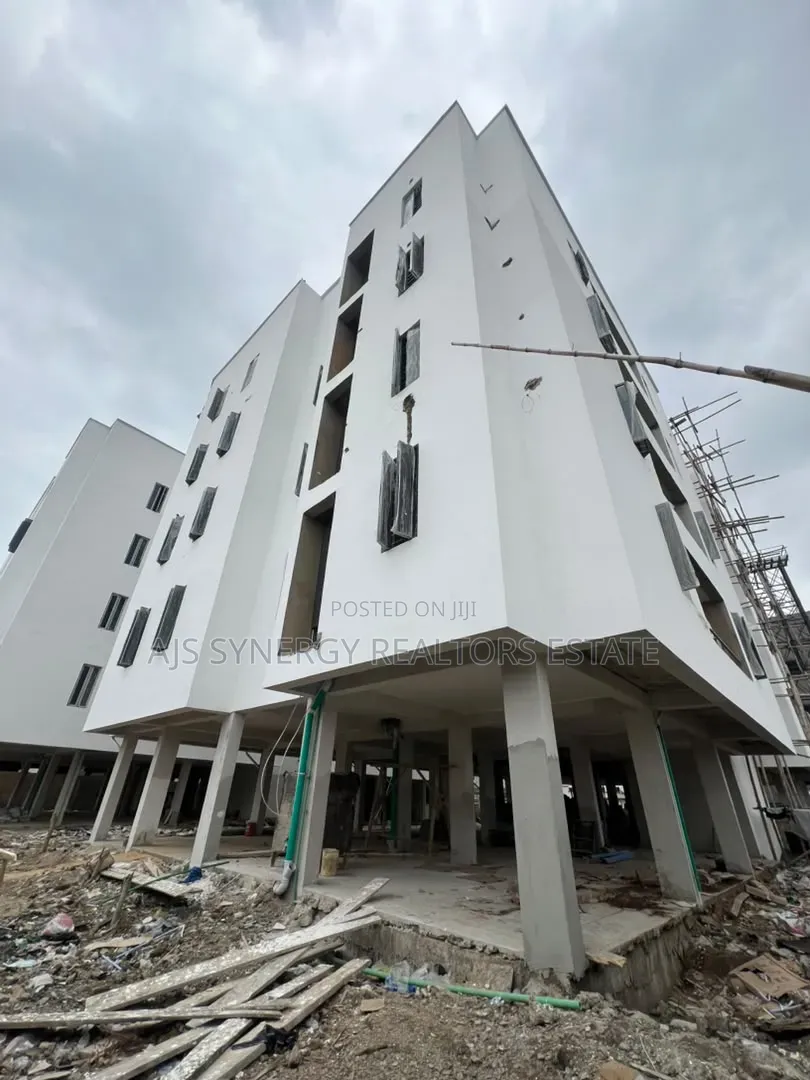 2,3 and 4bedrrooms Apartment in Ilasan for Sale