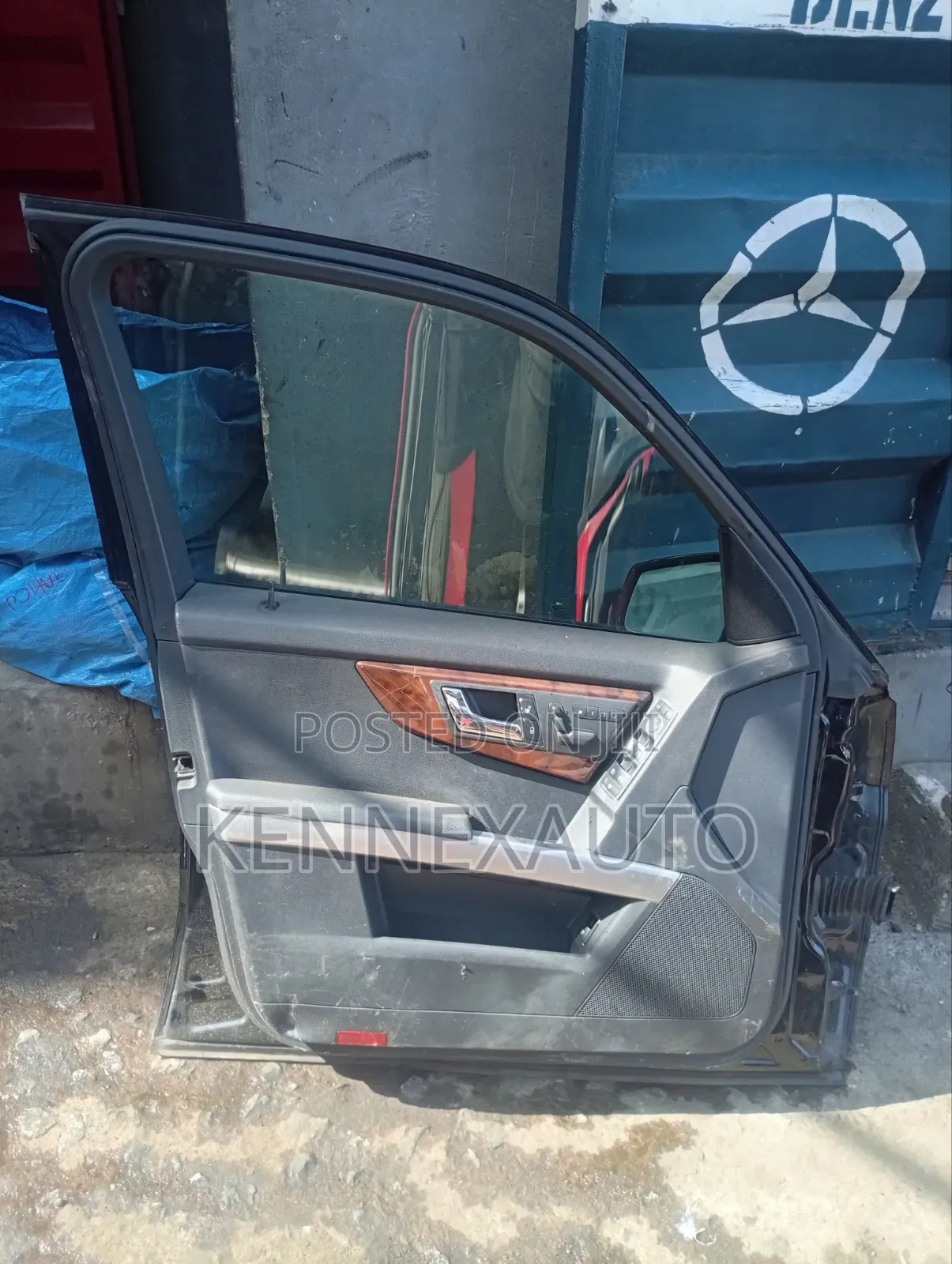Mercedes-Benz GLK350 ( X204 ) Doors