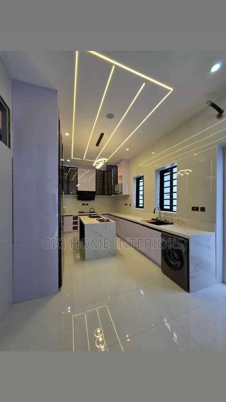 5bdrm Duplex in Oral Estate, Lekki for sale