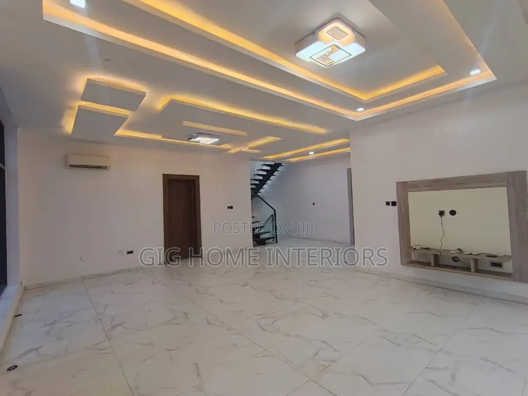 5bdrm Duplex in Estate, Lekki for rent