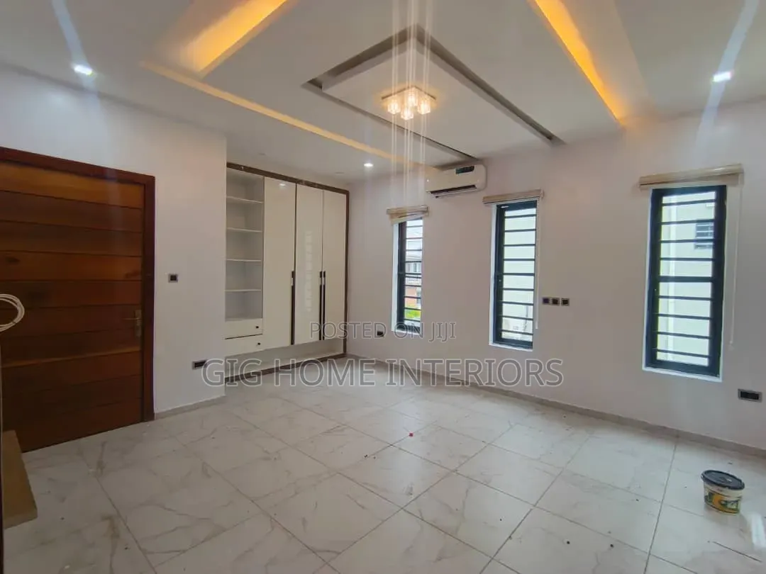5bdrm Duplex in Estate, Lekki for rent