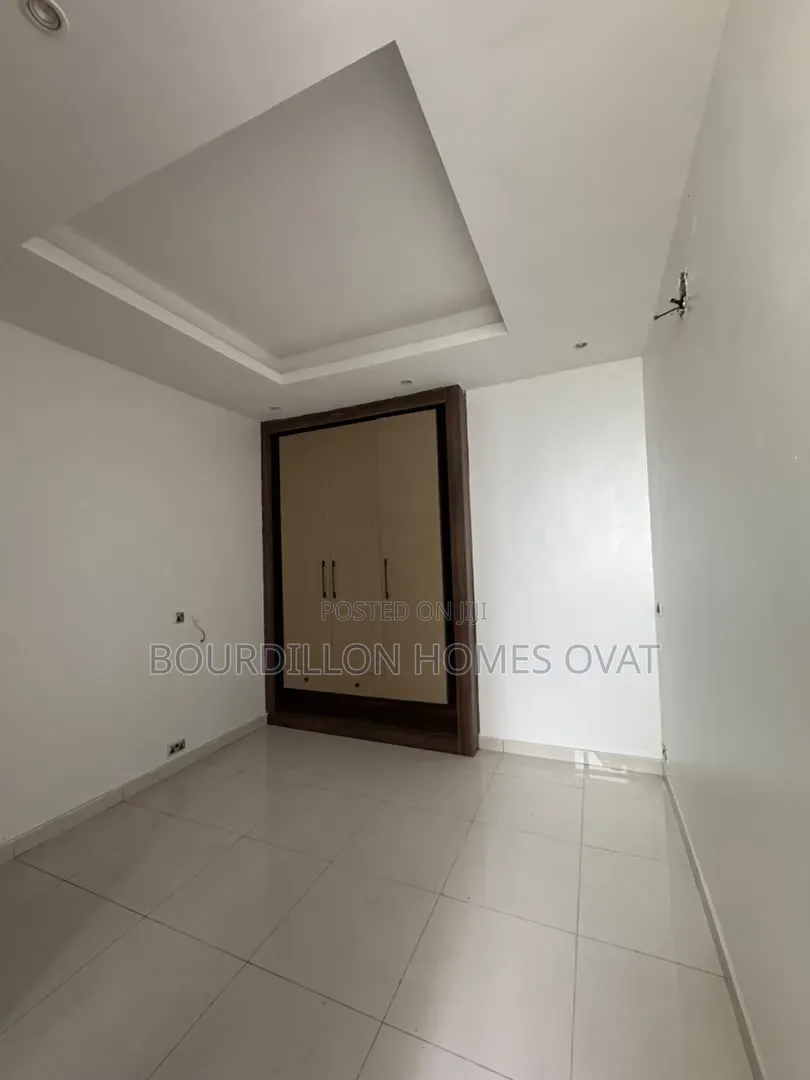 4bdrm Duplex in Lekki Phase 1 for rent