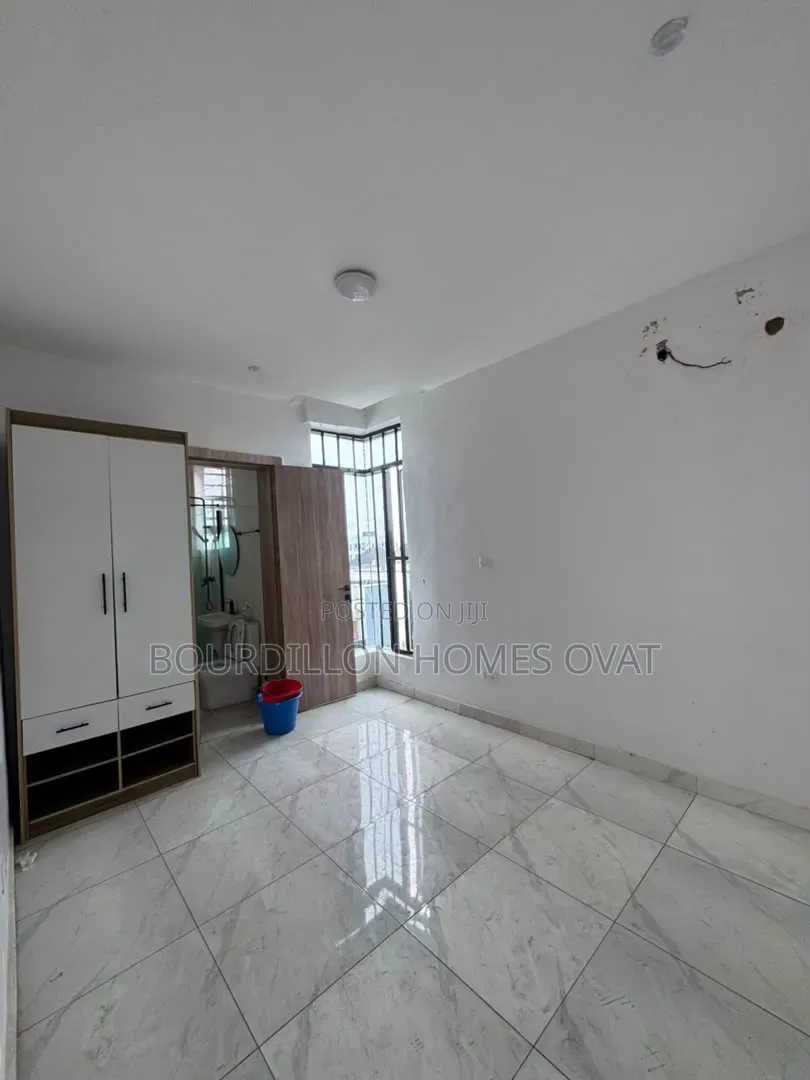 2bdrm Apartment in Chevron Lekki Lagos for rent