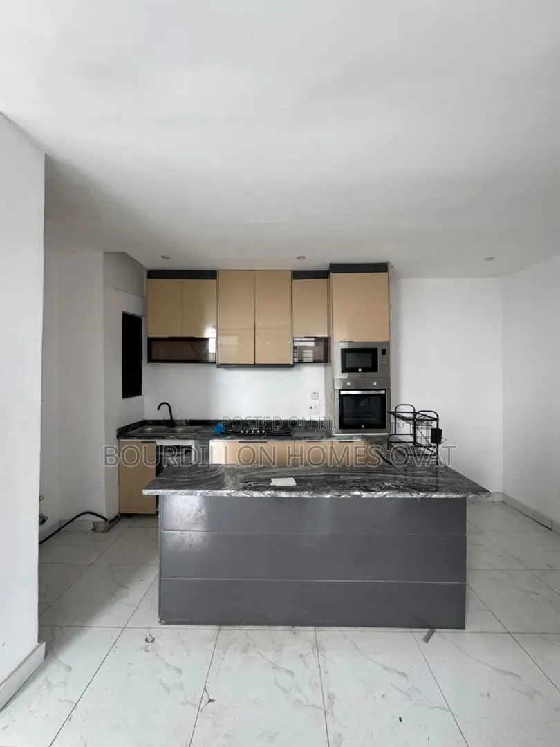 2bdrm Apartment in Chevron Lekki Lagos for rent