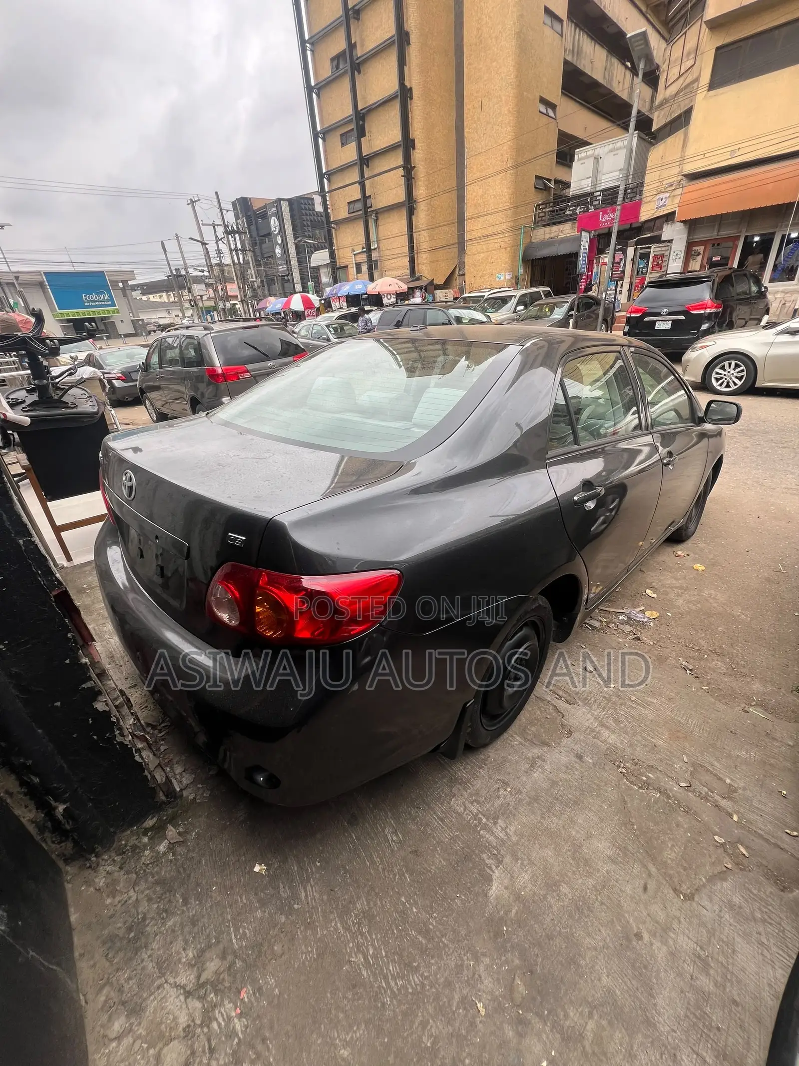 Toyota Corolla LE 4dr Sedan (1.8L 4cyl 4A) 2010 Gray