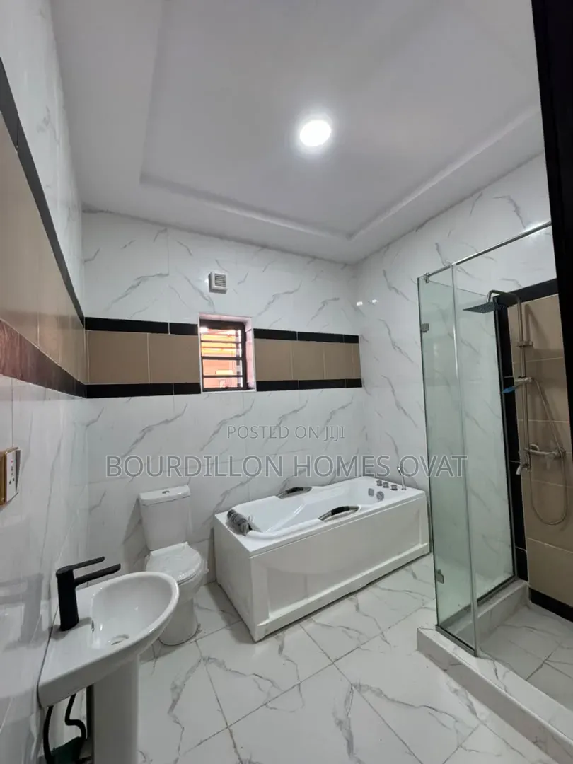 4bdrm Duplex in Orchid Lekki Lagos for rent