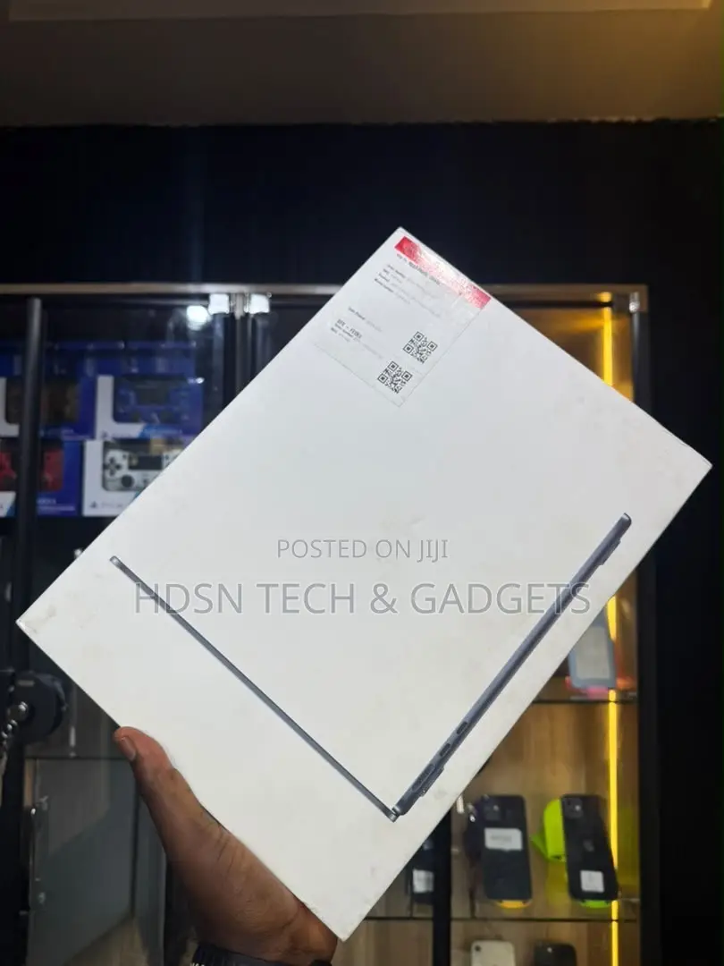 New Laptop Apple MacBook Air 2026 M5 16GB Apple M5 SSD 512GB