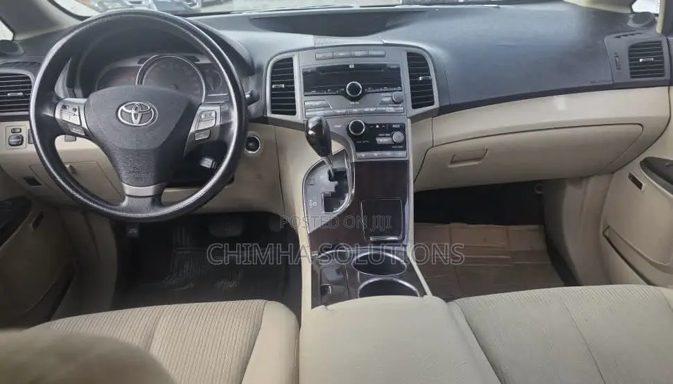 Toyota Venza 2010 Gray