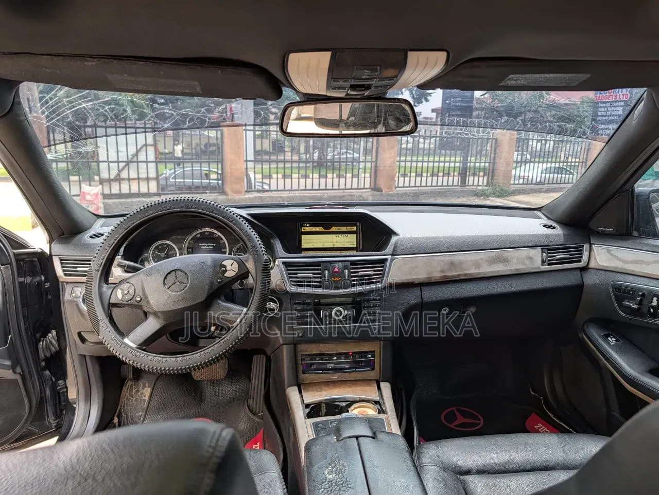 Mercedes-Benz E350 2011 Black