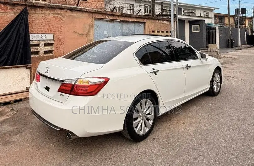 Honda Accord 2013 White