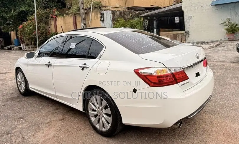 Honda Accord 2013 White