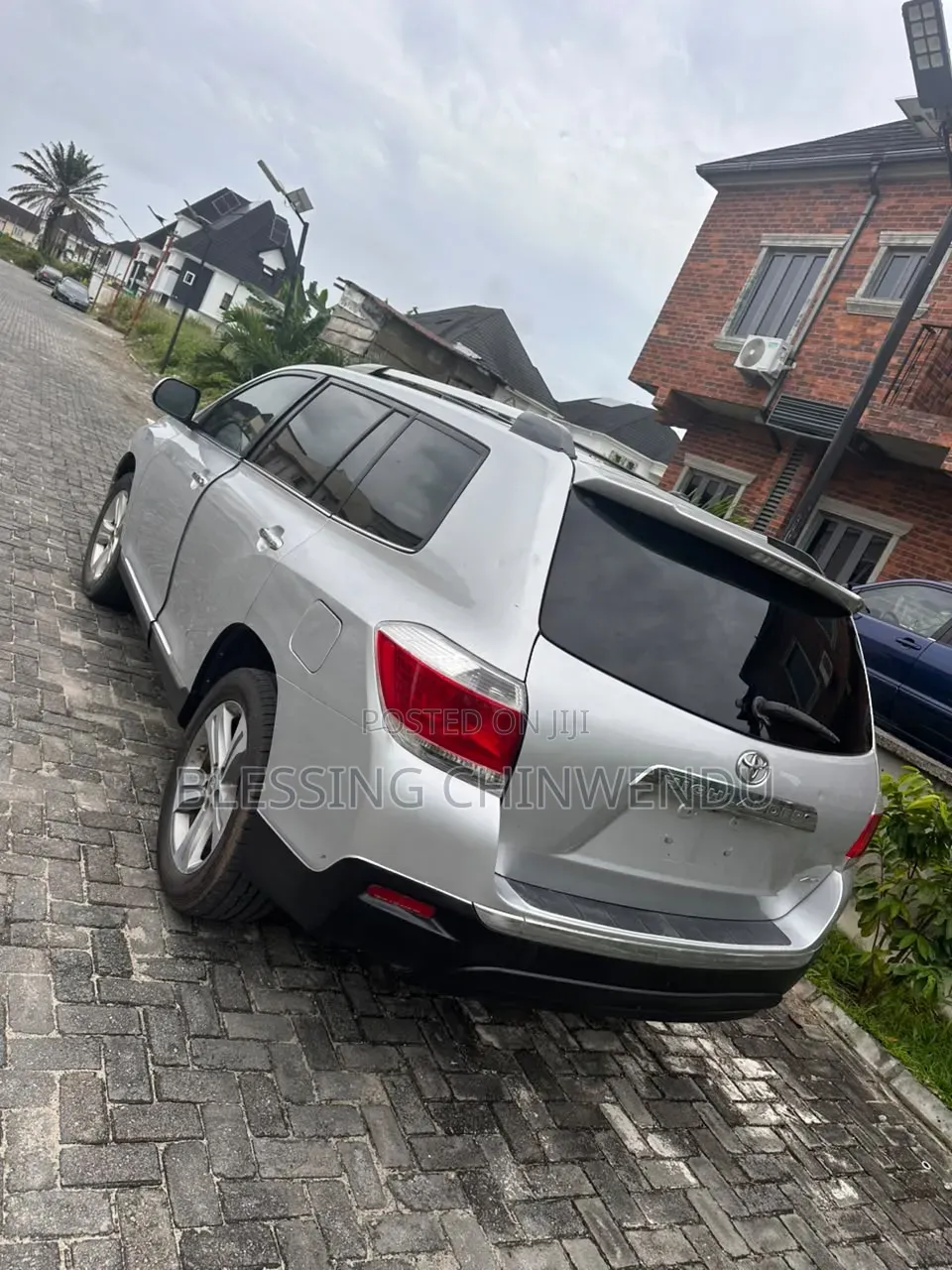 Toyota Highlander Limited 3.5l 4WD 2013 Silver