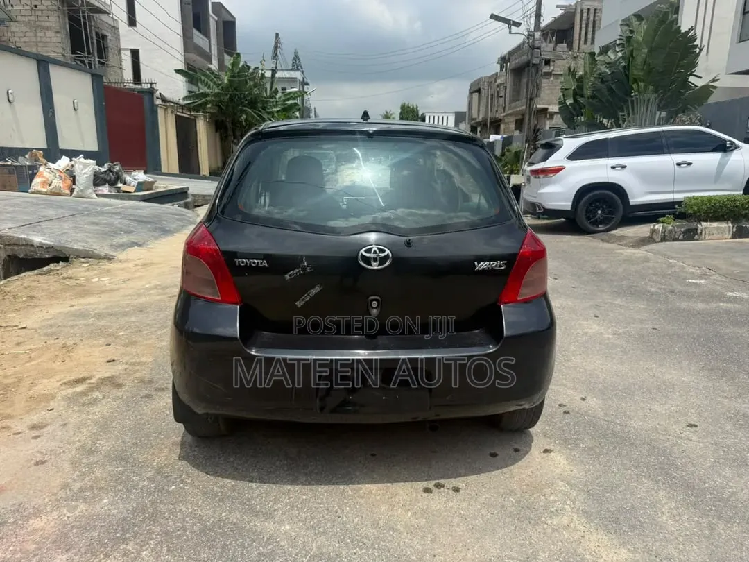 Toyota Yaris 2006 Black