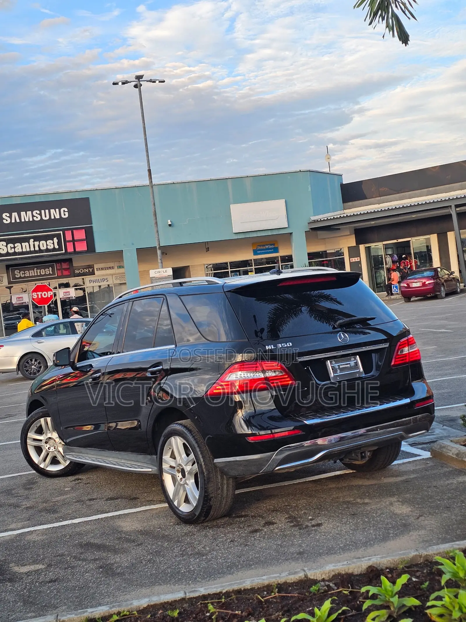 Mercedes-Benz M Class ML350 4MATIC 4dr SUV AWD (3.5L 6cyl 7A) 2014