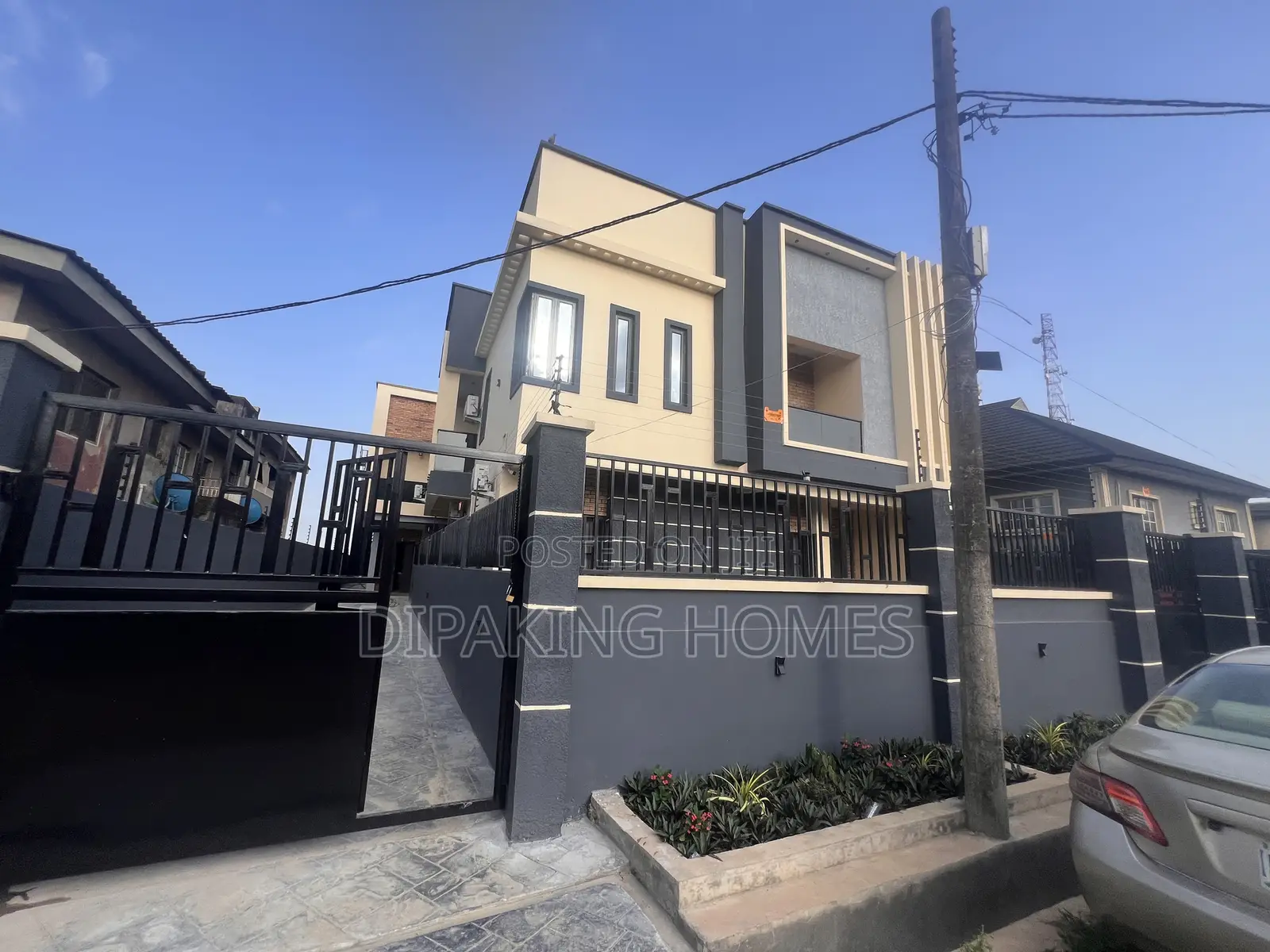4bdrm Duplex in Ogba for sale
