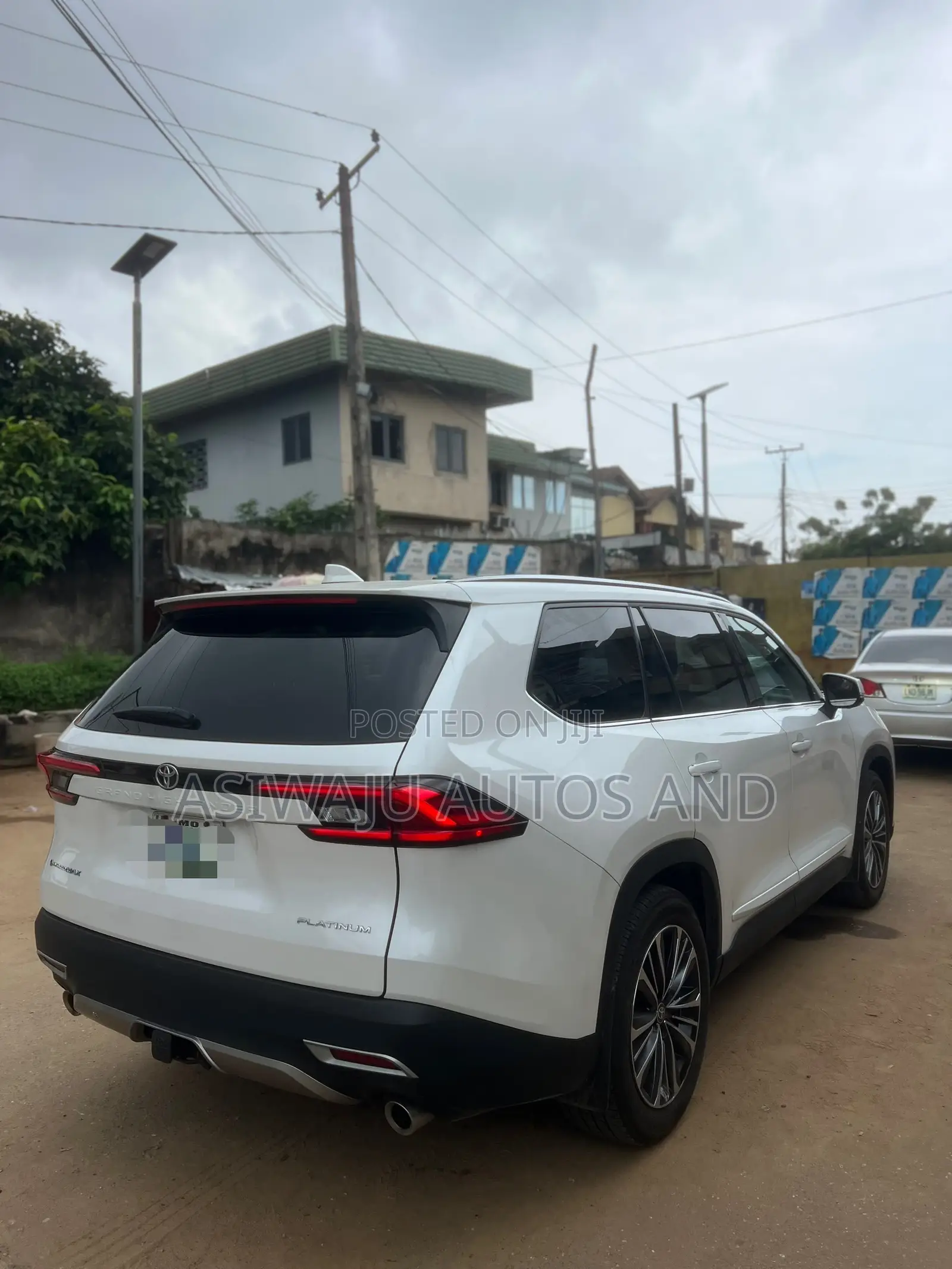Toyota Highlander Platinum AWD 2026 White