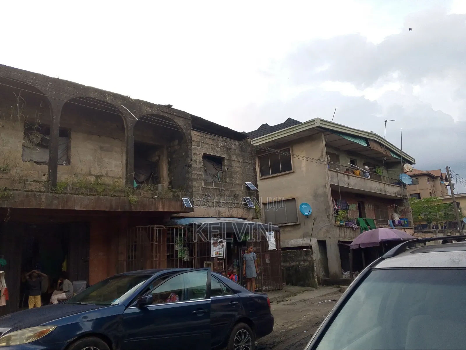 6bdrm Block of Flats in Aba South for sale