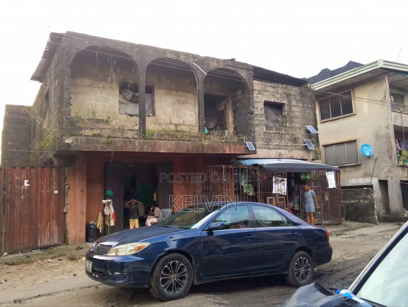 6bdrm Block of Flats in Aba South for sale