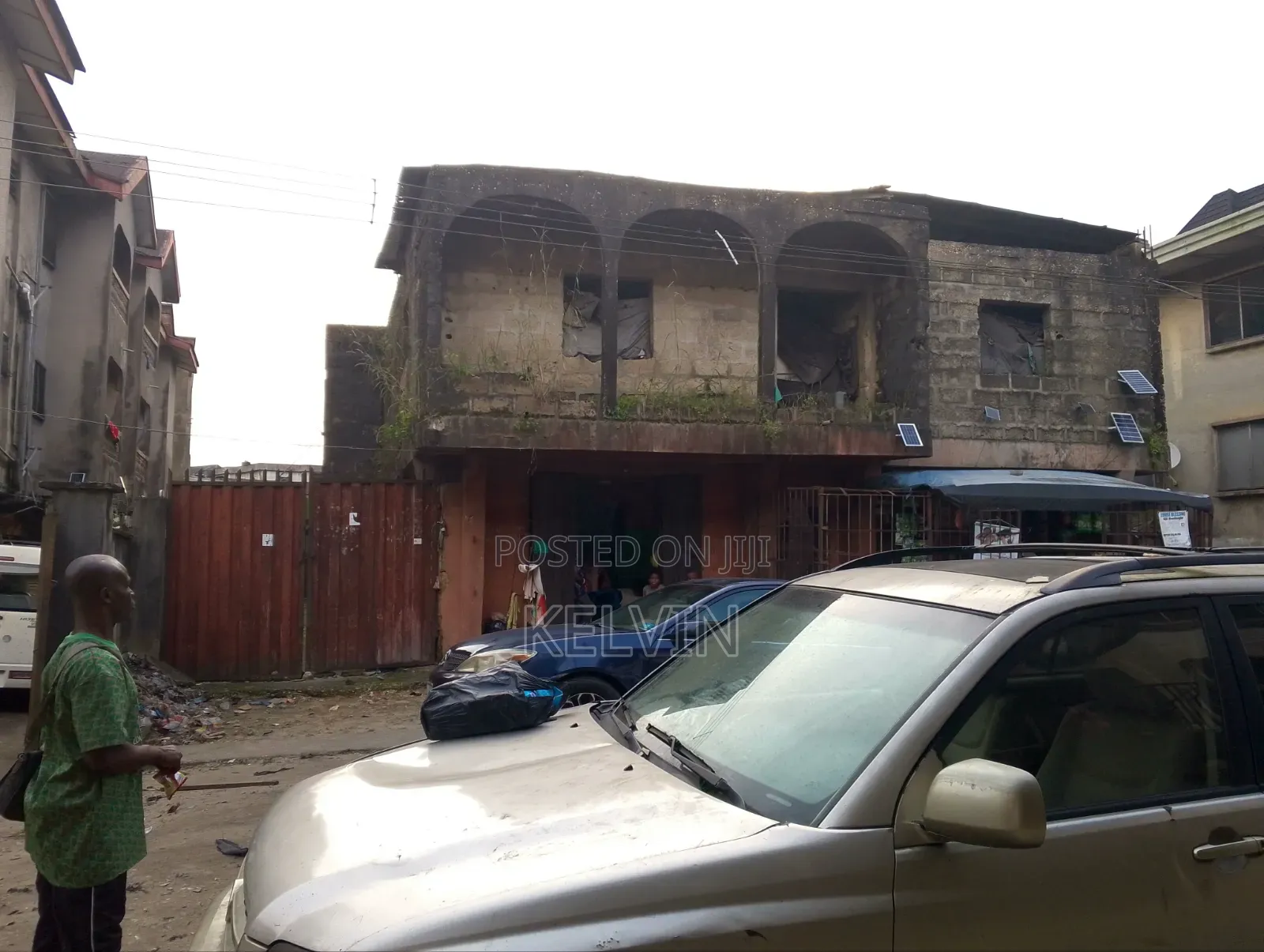 6bdrm Block of Flats in Aba South for sale