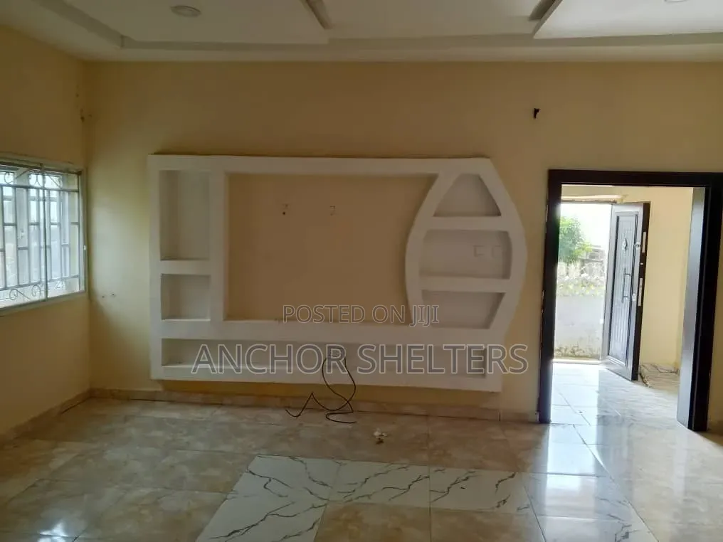 3bdrm Bungalow in Zone A Pegi Kuje for rent