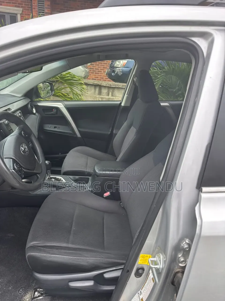 Toyota RAV4 XLE 4dr SUV AWD (2.5L 4cyl 6A) 2014 Silver