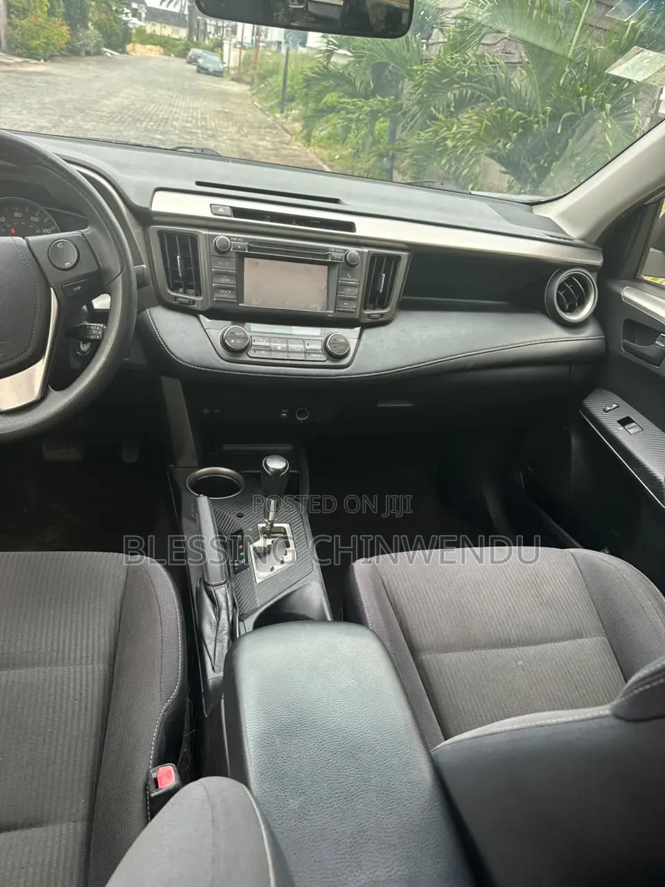 Toyota RAV4 XLE 4dr SUV AWD (2.5L 4cyl 6A) 2014 Silver