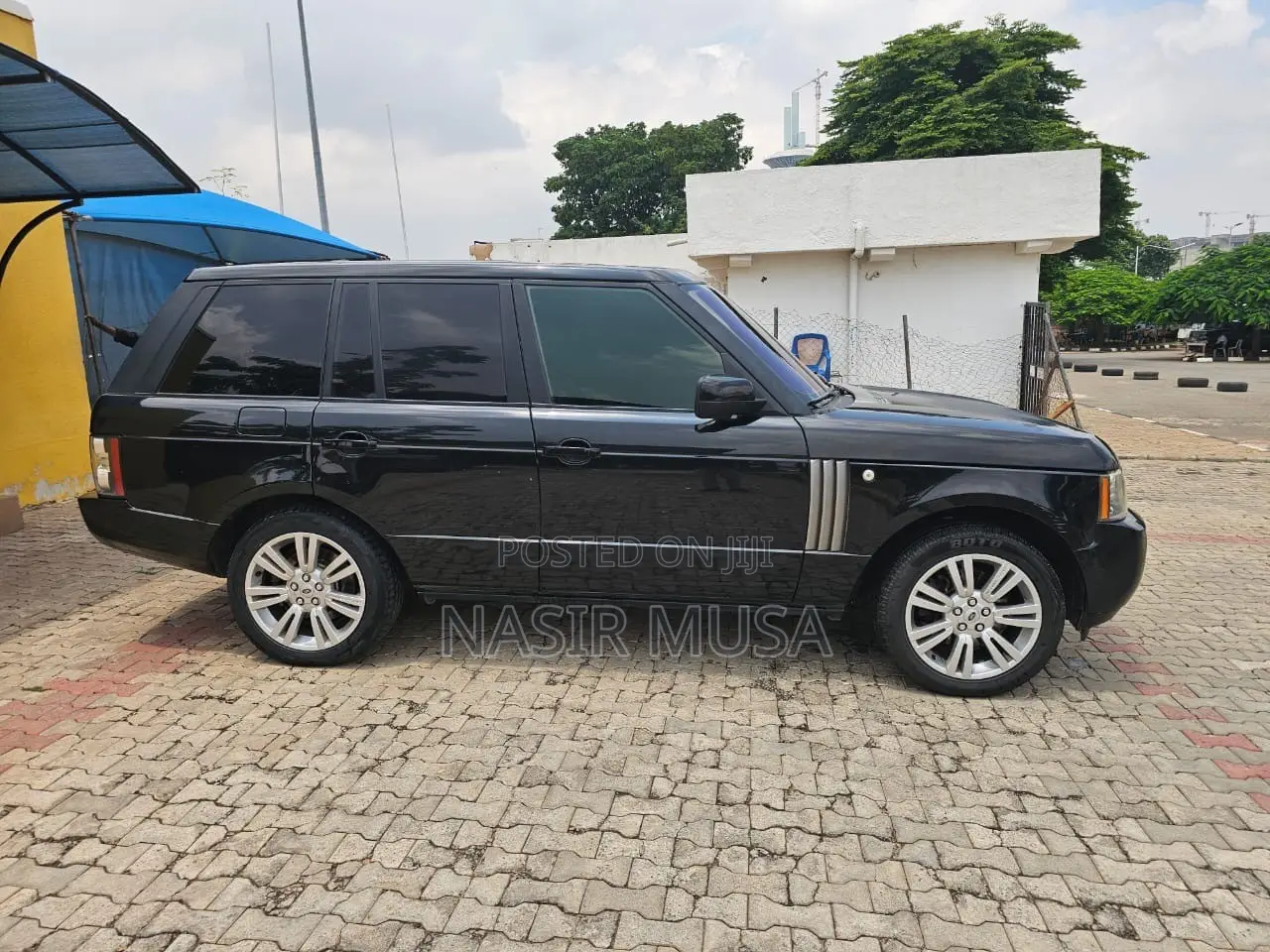 Land Rover Range Rover 2012 Black