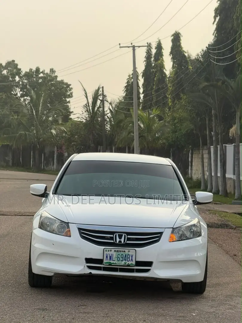 Honda Accord 2011 White