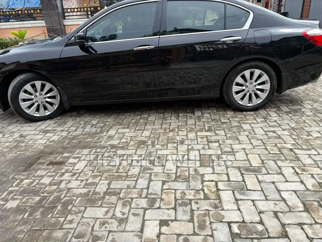 Honda Accord EX-L V-6 4dr Sedan w/Navigation (3.5L 6cyl 6A) 2014 Black