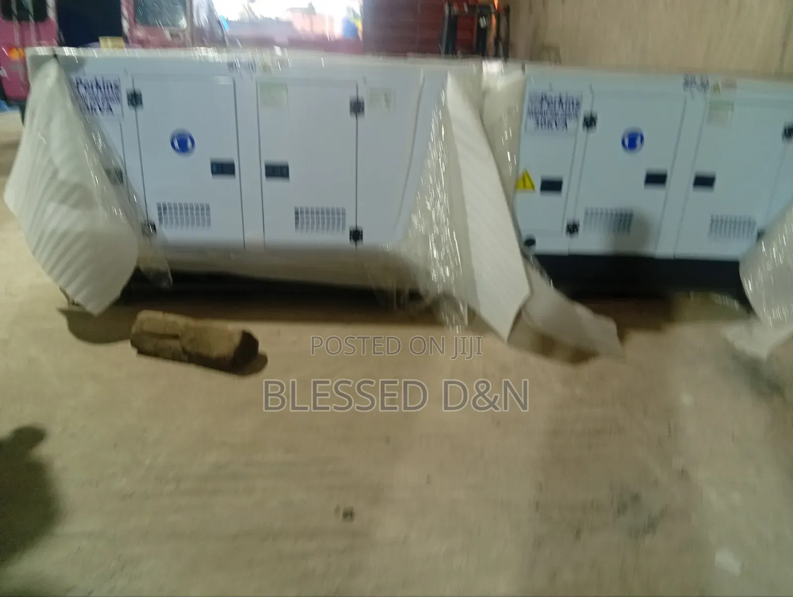 30kva Perkins Soundproof Diesel Generator