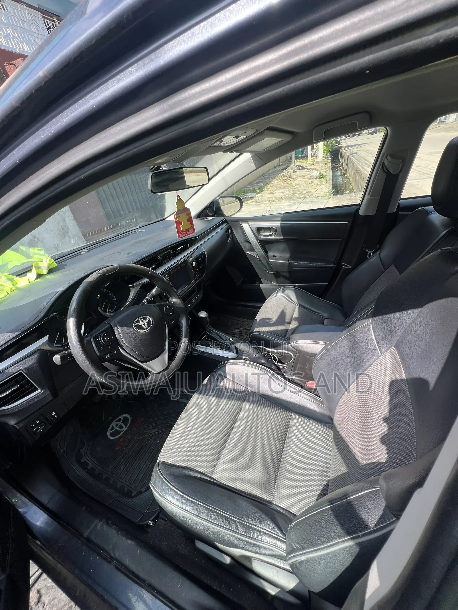 Toyota Corolla S 4dr Sedan (1.8L 4cyl CVT) 2016 Gray