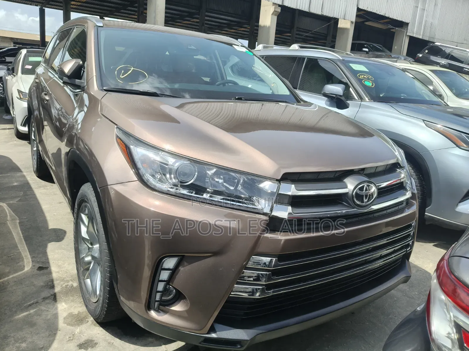 Toyota Highlander Limited Platinum 4x2 V6 (3.5L 6cyl 8A) 2018 Brown