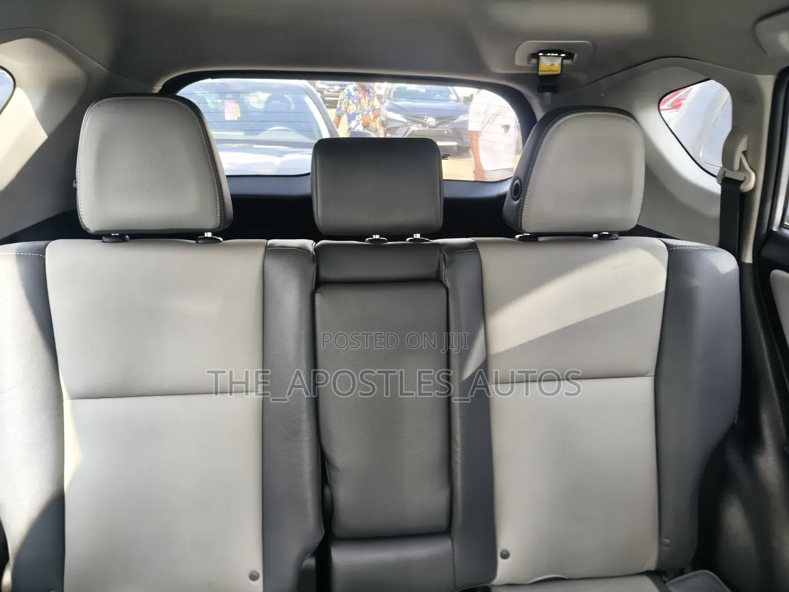 Toyota RAV4 Limited 4dr SUV AWD (2.5L 4cyl 6A) 2014 Silver