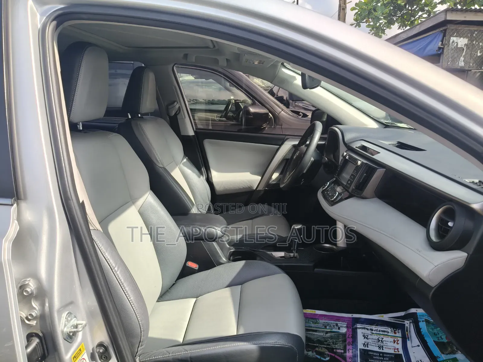 Toyota RAV4 Limited 4dr SUV AWD (2.5L 4cyl 6A) 2014 Silver