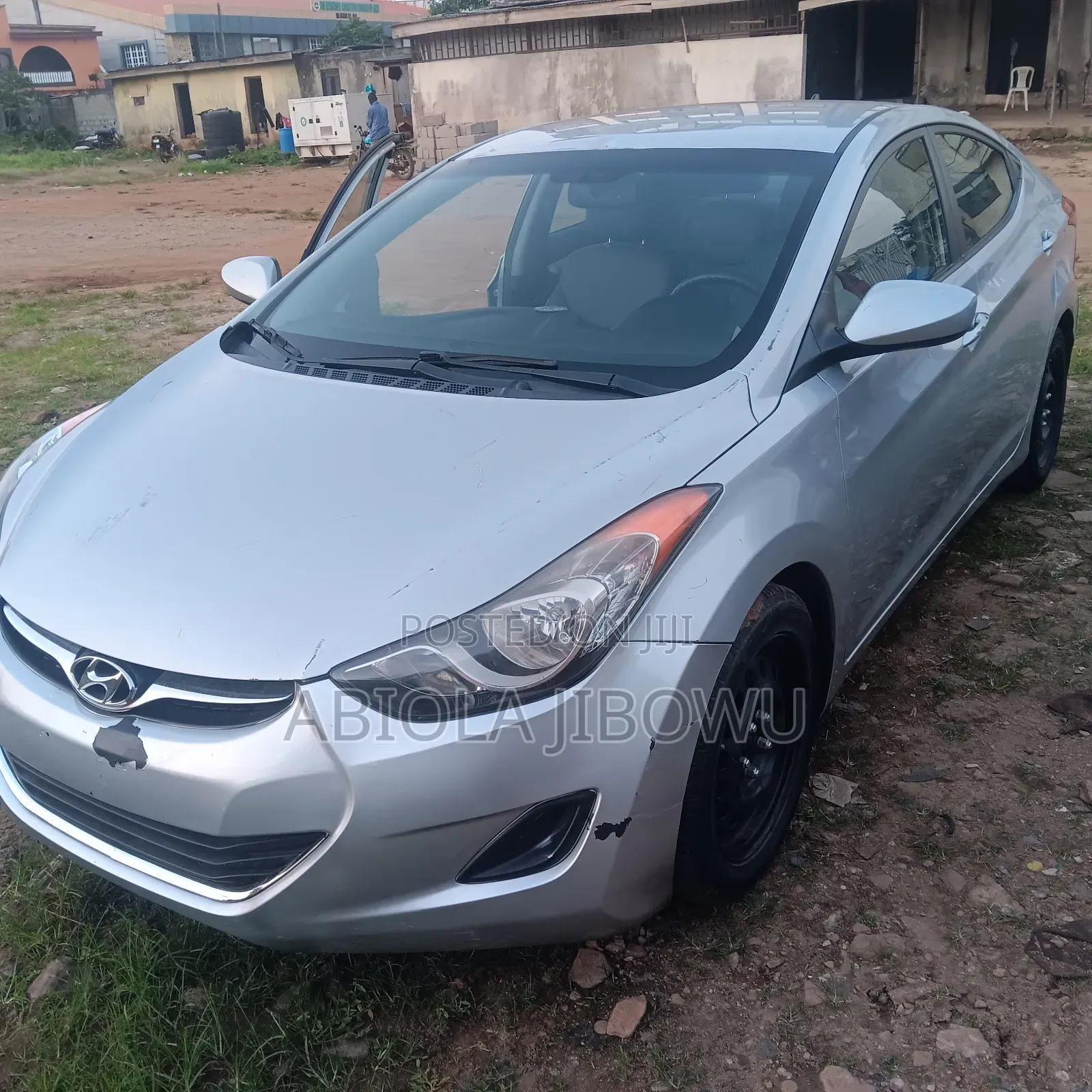 Hyundai Elantra 2011 Silver