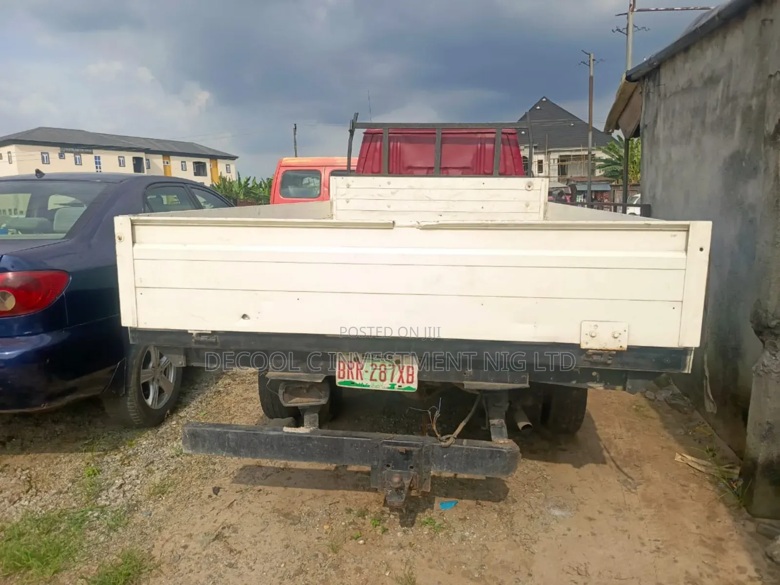 Toyota Dyna Truck 2004 Red