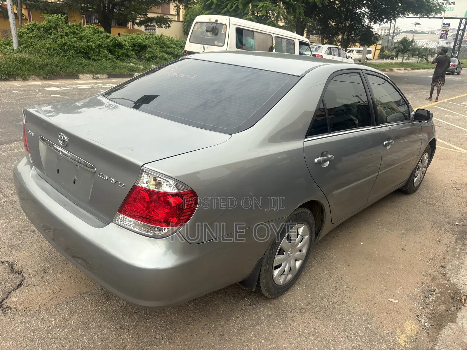 Toyota Camry 2005 Gray
