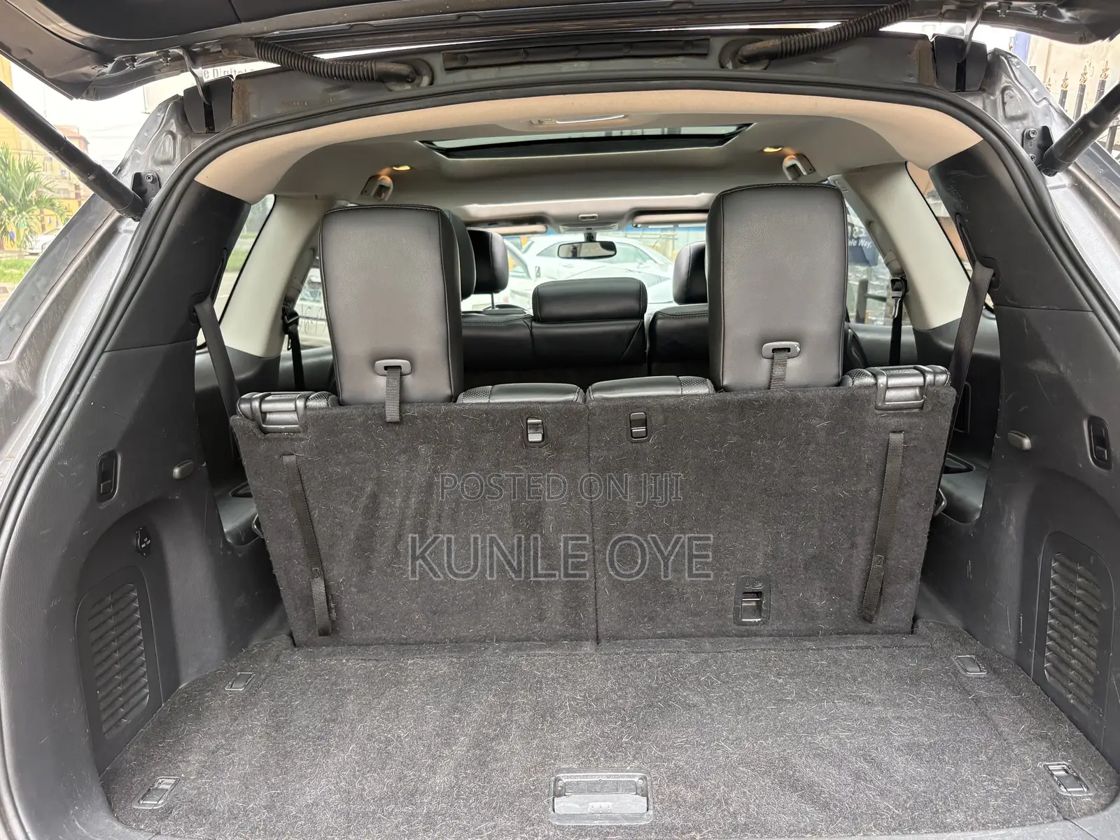 Nissan Pathfinder Platinum 4dr SUV 4WD (3.5L 6cyl CVT) 2015 Gray